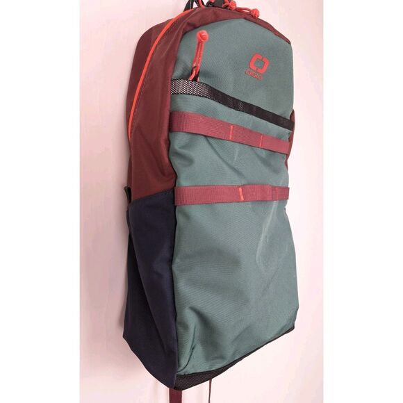 Ogio Alpha 20L Lightweight Backpack Maroon Blue Green Great Condition MSRP $100 - Picture 2 of 9